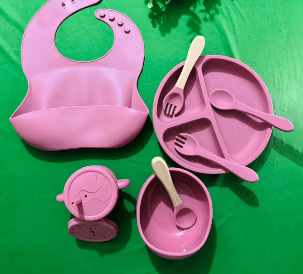 Premium Silicone Baby Feeding Set 8 Pcs